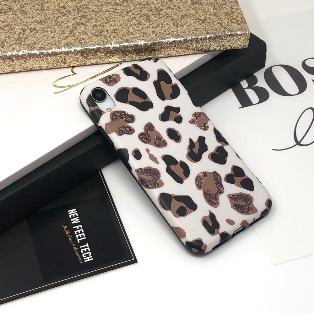 iPhone White Leopard Case - Picture 7 of 8